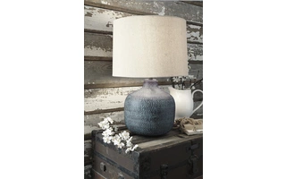 L207304 Malthace METAL TABLE LAMP (1/CN)