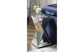 A4000171 Gillrock ACCENT TABLE