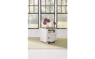 T969-3 Wystfield RECTANGULAR END TABLE