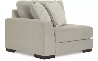 Ashley lyndeboro laf corner chair in wicker