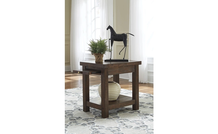 T862-7  CHAIR SIDE END TABLE WINDVILLE