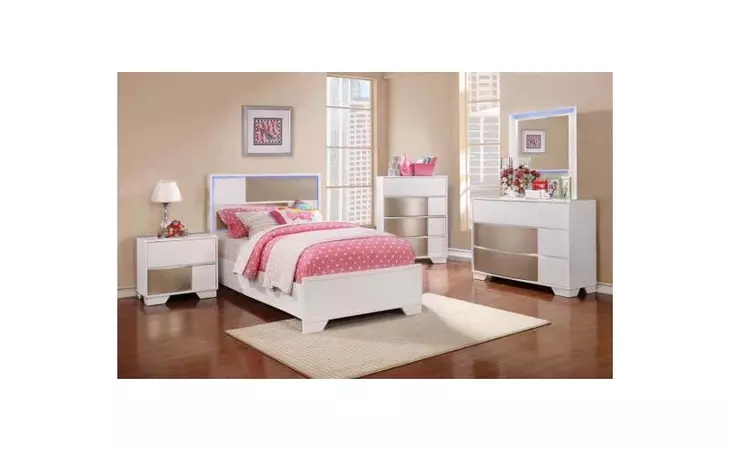 400862  HAVERING CONTEMPORARY BLANCO AND STERLING NIGHTSTAND