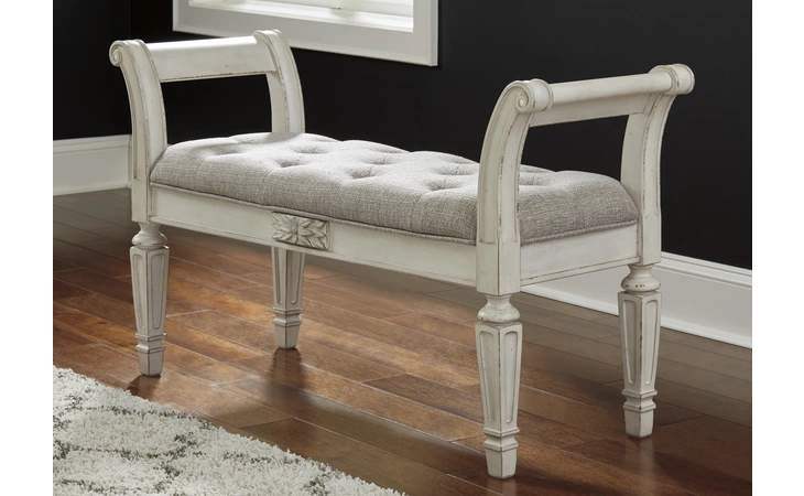 A3000157 Realyn ACCENT BENCH