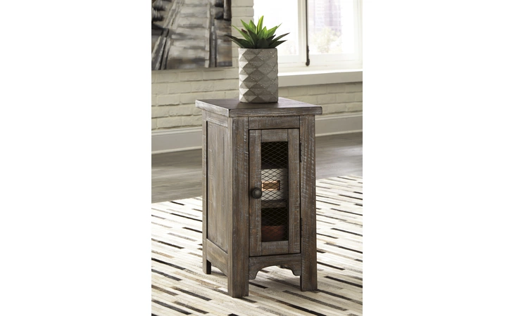 T446-7 Danell Ridge CHAIR SIDE END TABLE