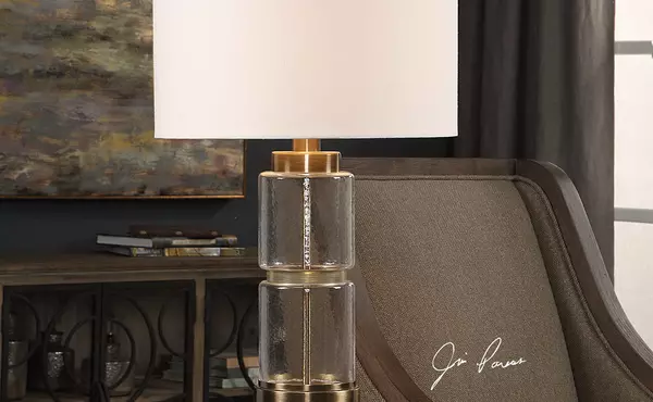vaiga table lamp by uttermost