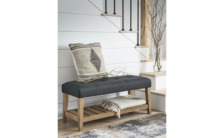 A3000301 Cabellero UPHOLSTERED ACCENT BENCH