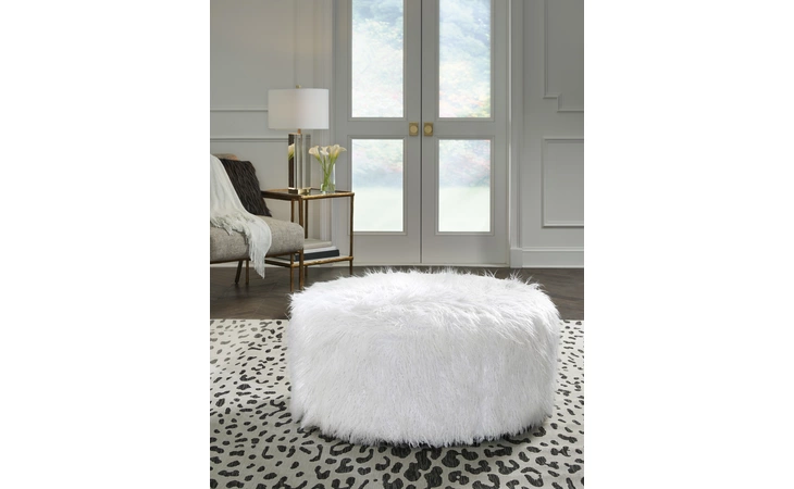A3000334 Galice OVERSIZED ACCENT OTTOMAN