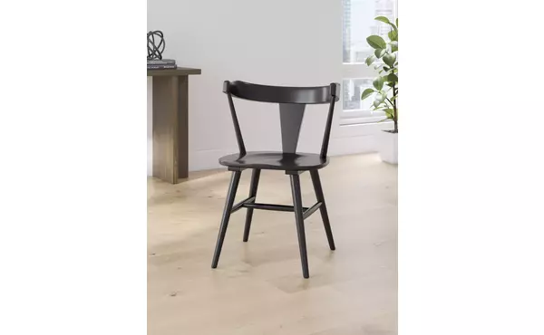 gretlynn black/natural dining room side chair (2/cn) by ashley