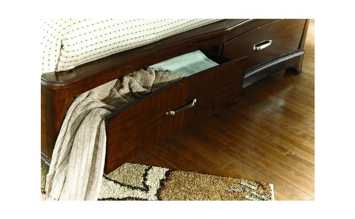 B638-76  ASHLEY  B638-76