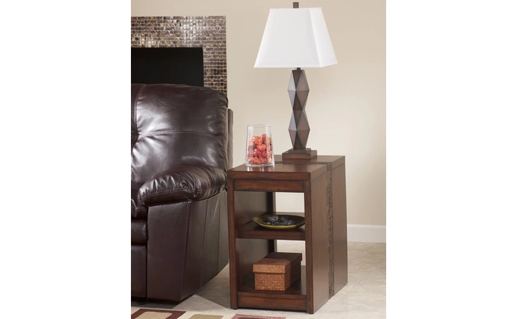 T675-7  CHAIR SIDE END TABLE-OCCASIONAL-BROCKLAND