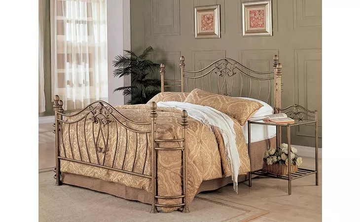300171Q  SYDNEY TRADITIONAL ANTIQUE BRUSHED QUEEN BED