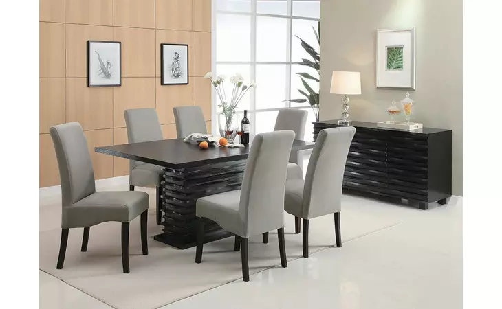 102061  DINING TABLE